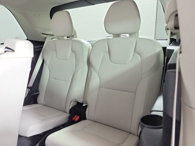 Used 2020 Volvo XC90 T5 Momentum AWD/4WD image 14