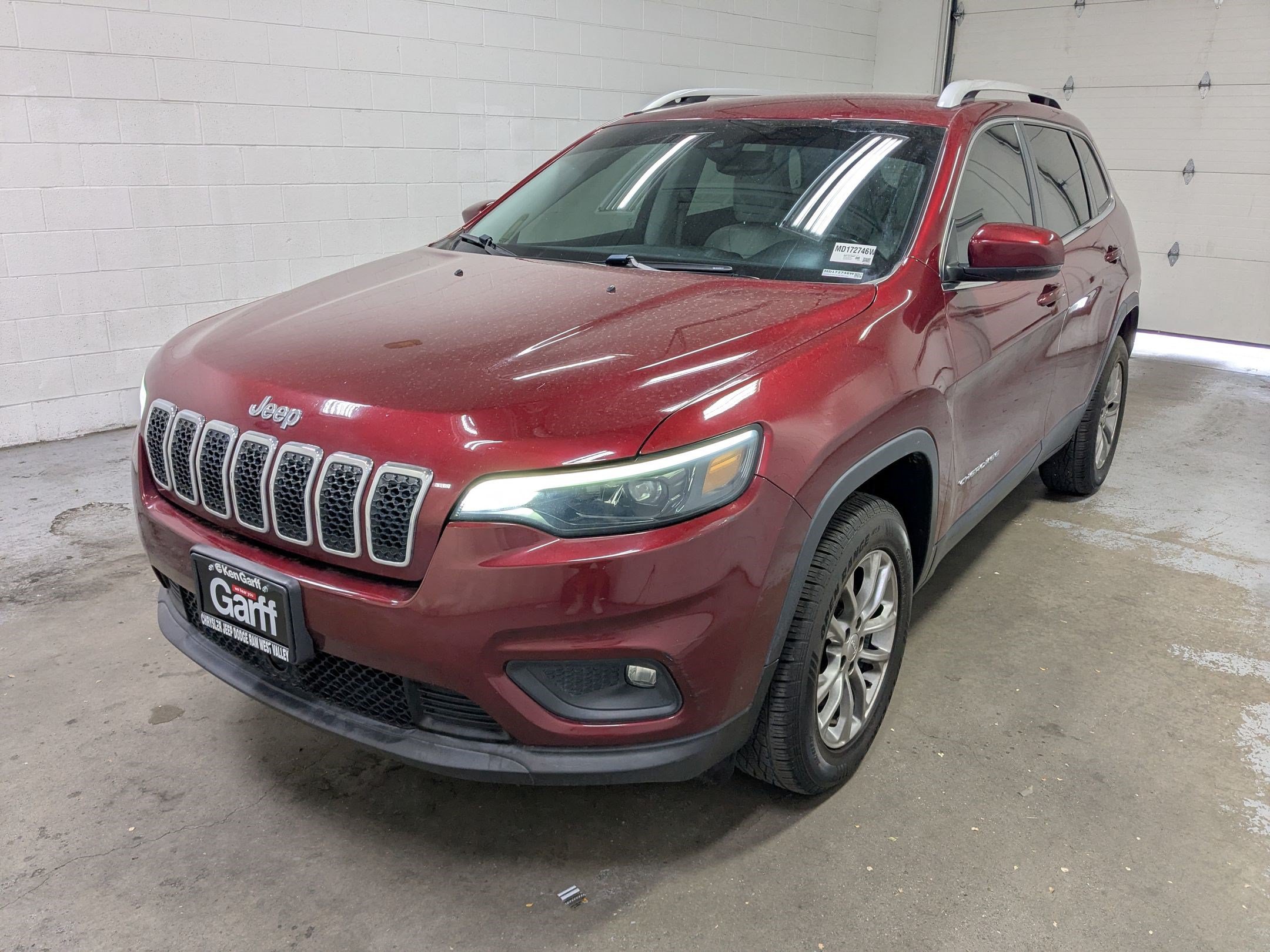Used 2021 Jeep Cherokee Latitude Plus AWD/4WD image 11