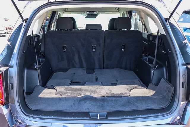 Certified 2025 Kia Sorento LX FWD image 28
