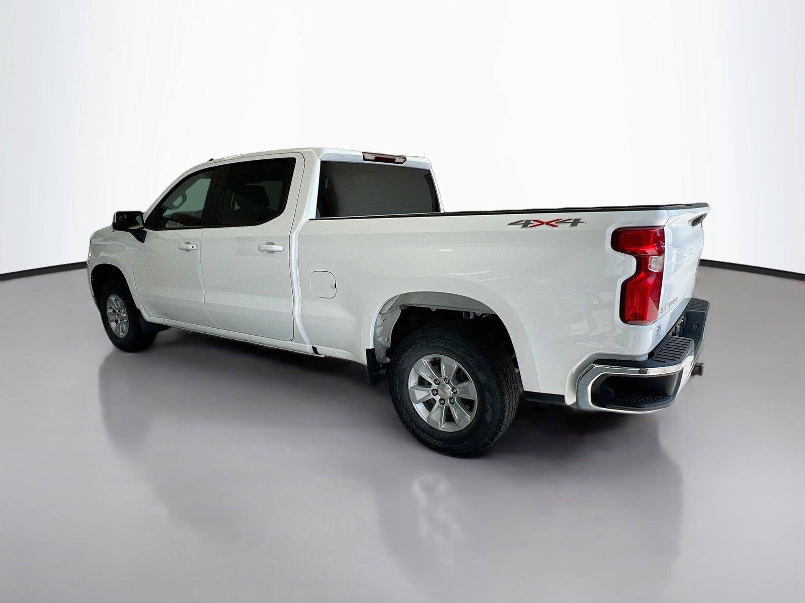 Used 2025 Chevrolet Silverado 1500 LT w/ Work Truck Package AWD/4WD image 10