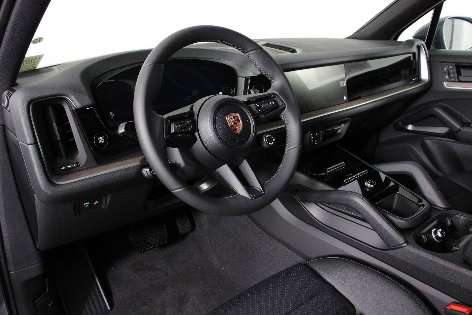 New 2026 Porsche Cayenne AWD/4WD image 4