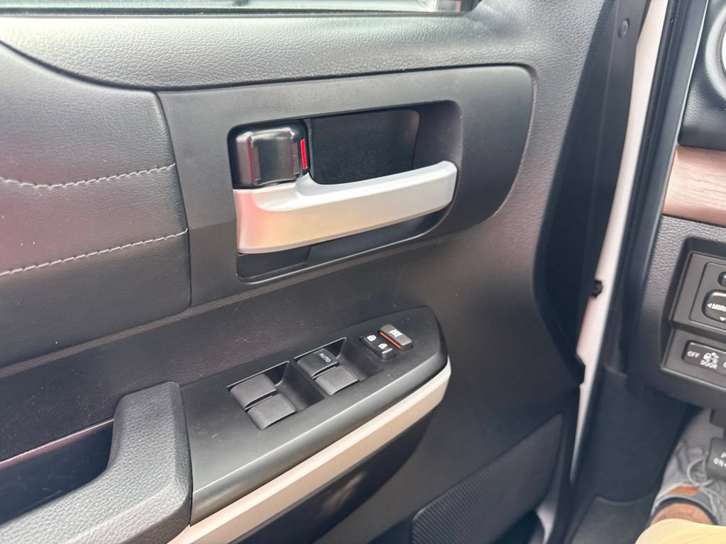 Used 2018 Toyota Tundra Limited AWD/4WD image 27