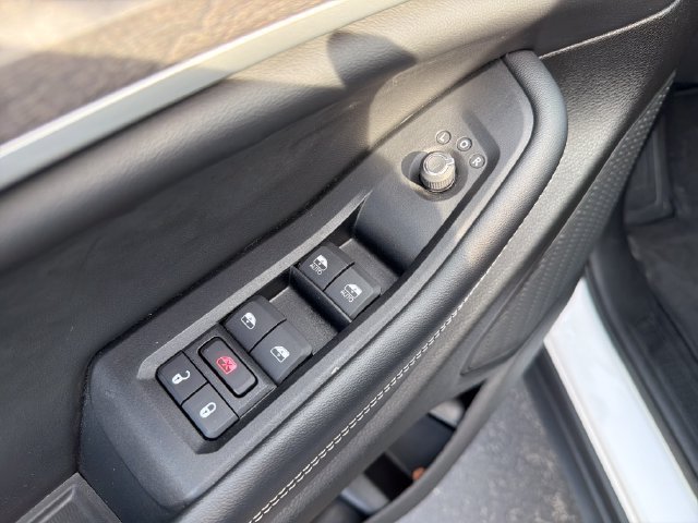 Used 2023 Jeep Grand Cherokee Limited w/ Luxury Tech Group II AWD/4WD image 13