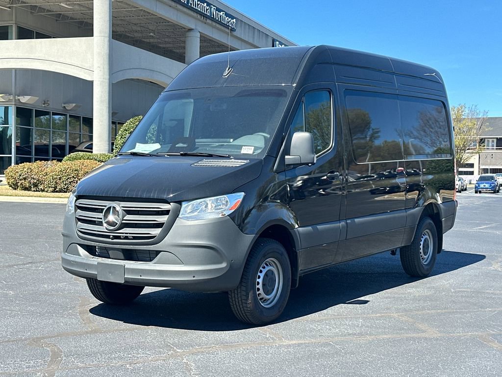 Used 2025 Mercedes-Benz Sprinter 2500 image 3