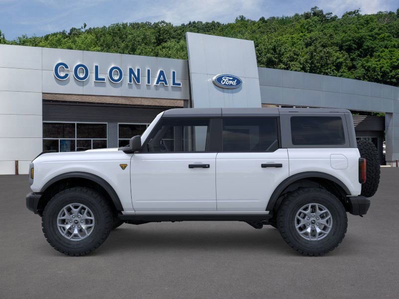 New 2025 Ford Bronco Badlands image 3