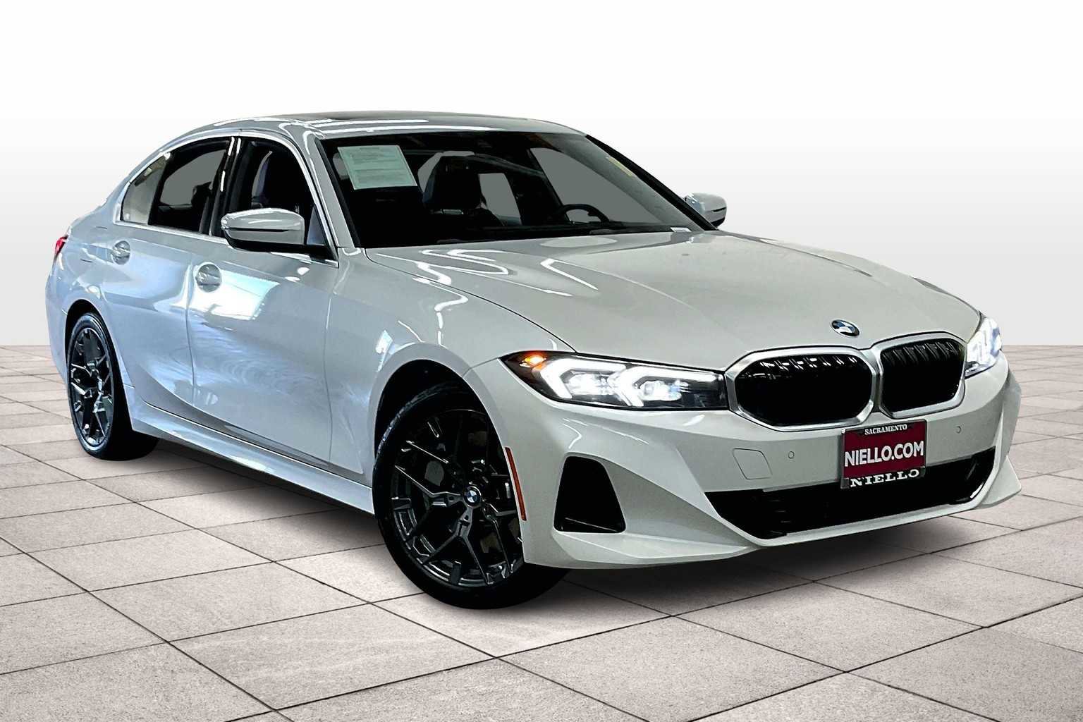 Used 2025 BMW 330i Sedan w/ Premium Package image 2