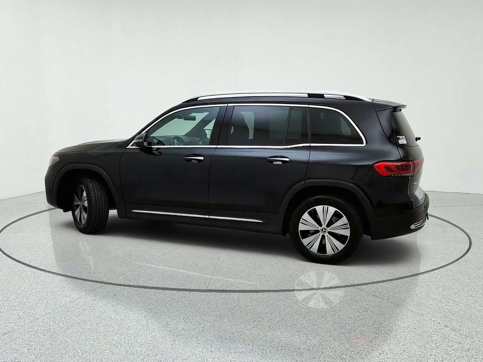 Used 2023 Mercedes-Benz EQB 250+ image 13