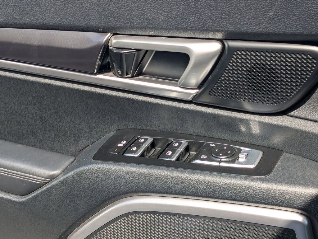 Used 2025 Kia Telluride S image 13
