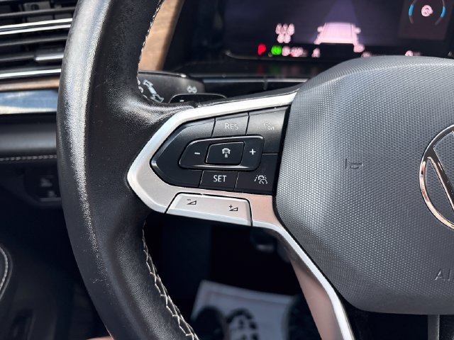 Used 2025 Volkswagen Atlas SE AWD/4WD image 11
