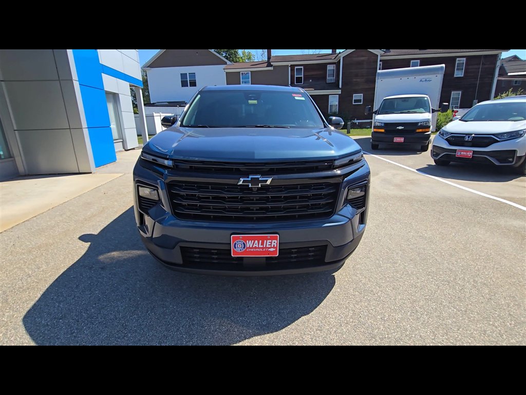 New 2026 Chevrolet Traverse LT w/ Midnight/Sport Edition image 3