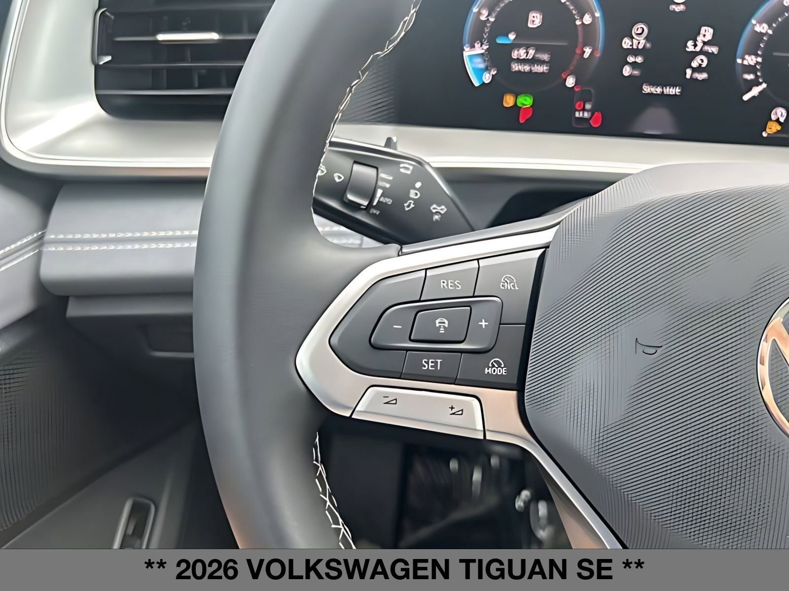 New 2026 Volkswagen Tiguan SE AWD/4WD image 25