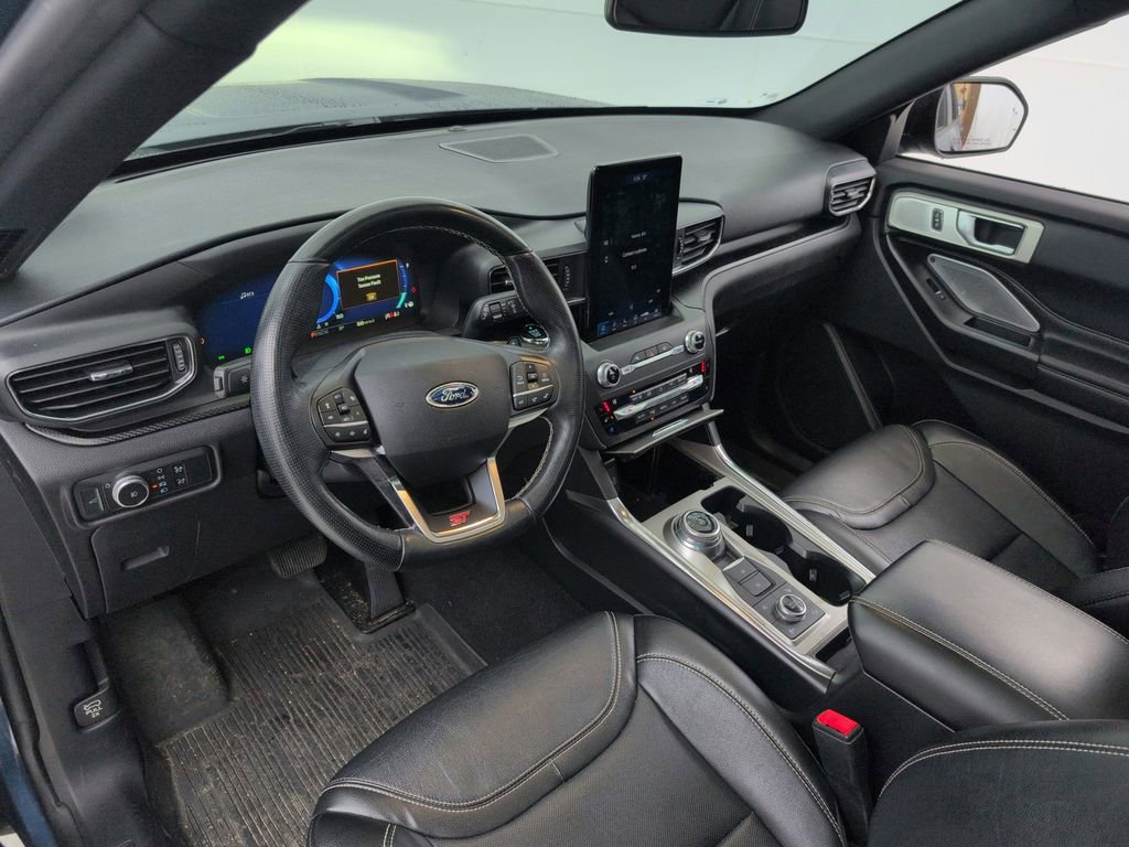 Used 2020 Ford Explorer ST w/ ST Street Pack image 17