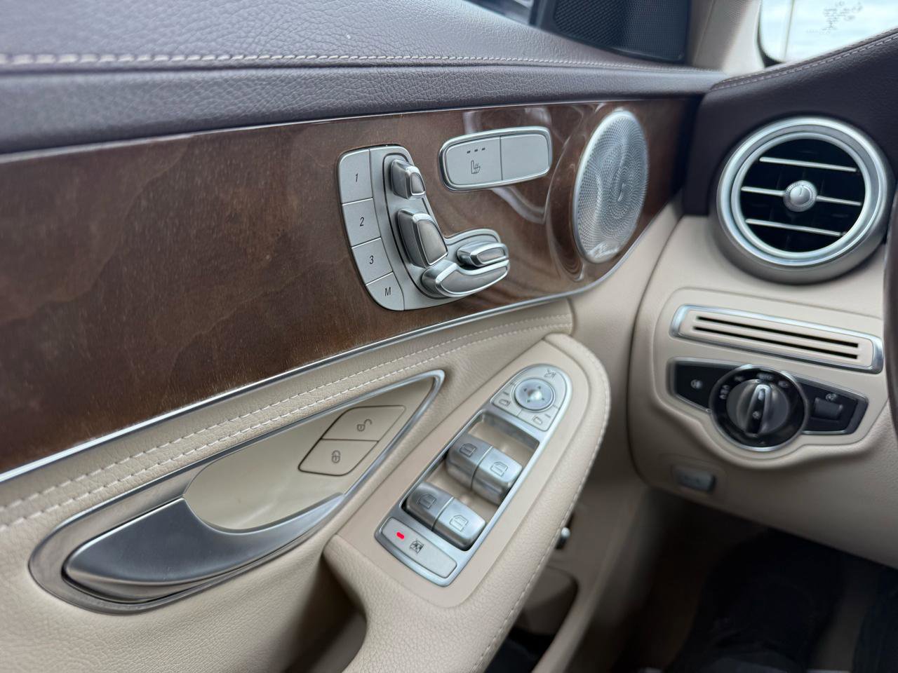 Used 2015 Mercedes-Benz C 300 4MATIC Sedan w/ Premium 1 Package image 18