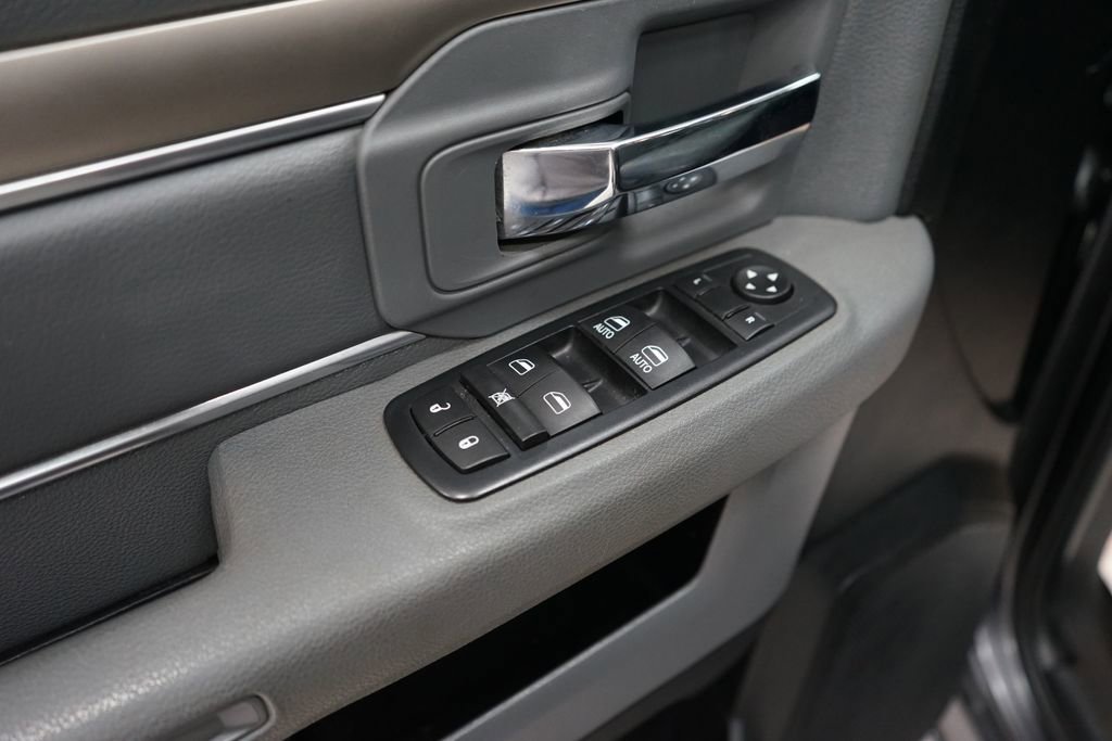 Used 2016 RAM 1500 Classic SLT image 22
