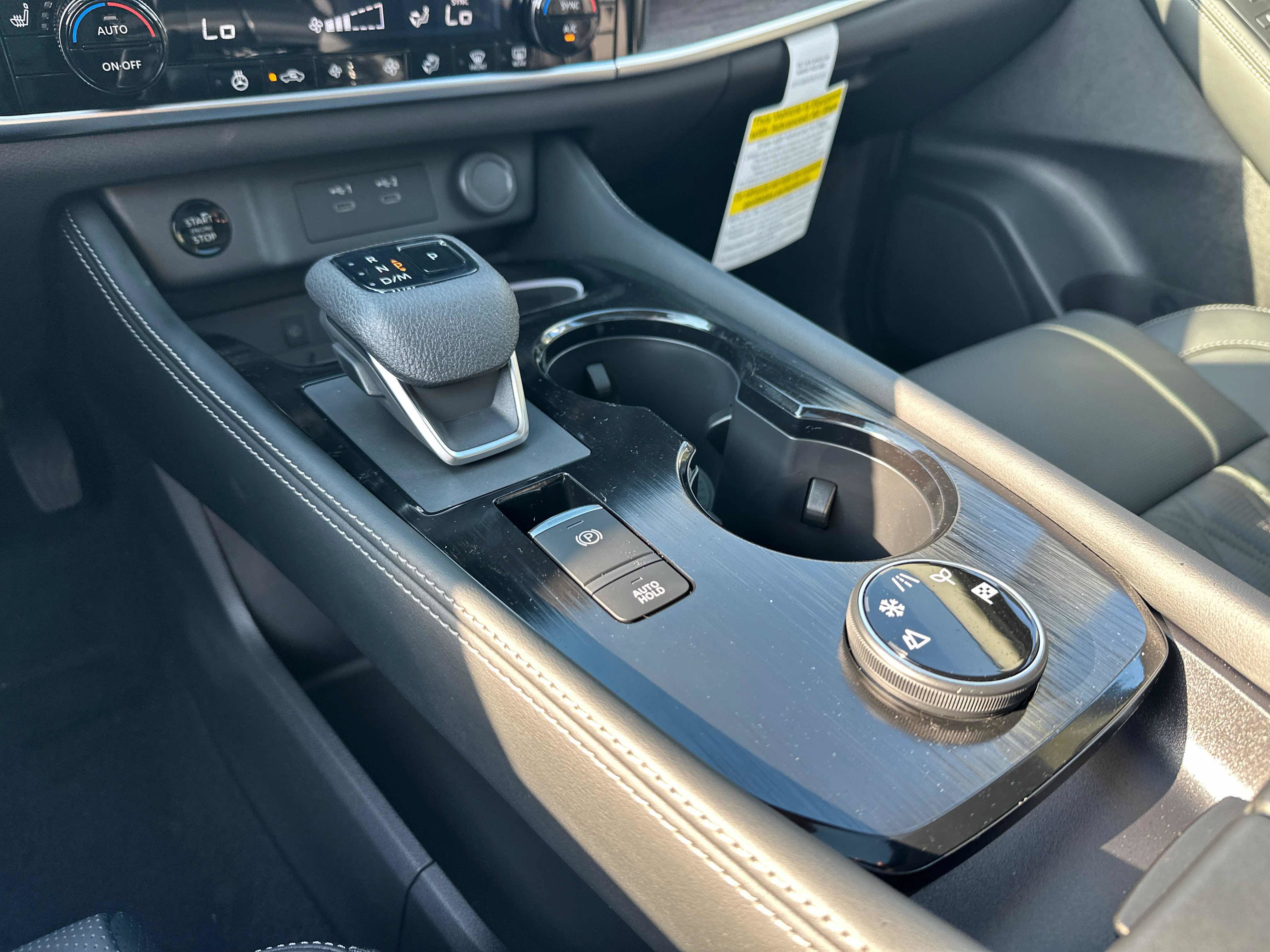 New 2026 Nissan Rogue Platinum AWD/4WD image 33