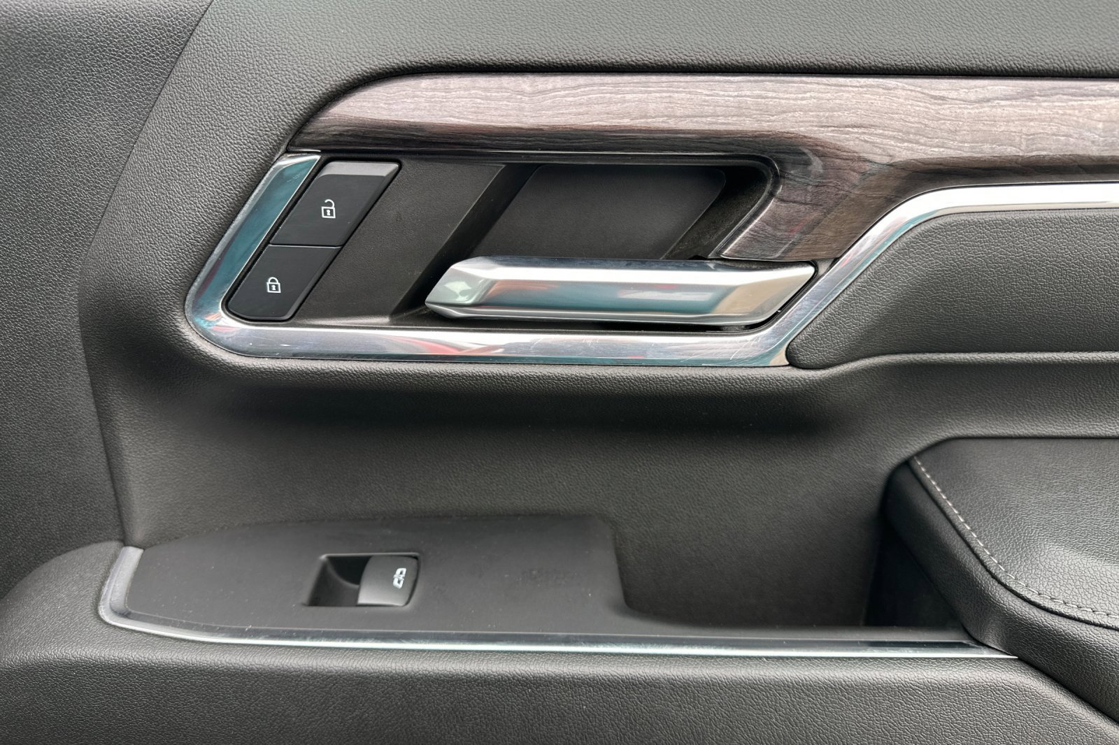 Used 2024 Chevrolet Silverado 2500 LTZ w/ LTZ Premium Package image 20