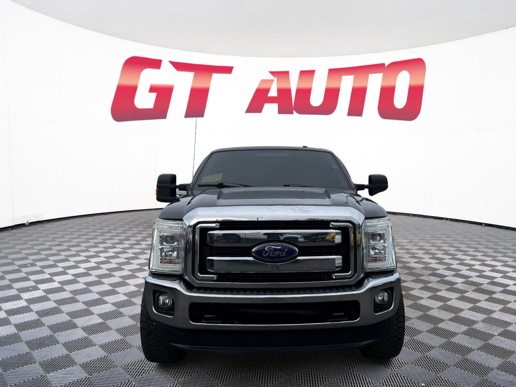 Used 2015 Ford F250 XLT w/ Camper Package image 2