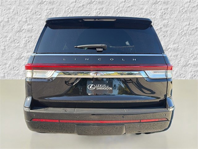 Used 2024 Lincoln Navigator Reserve image 4