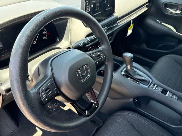 Used 2027 Honda HR-V LX image 10