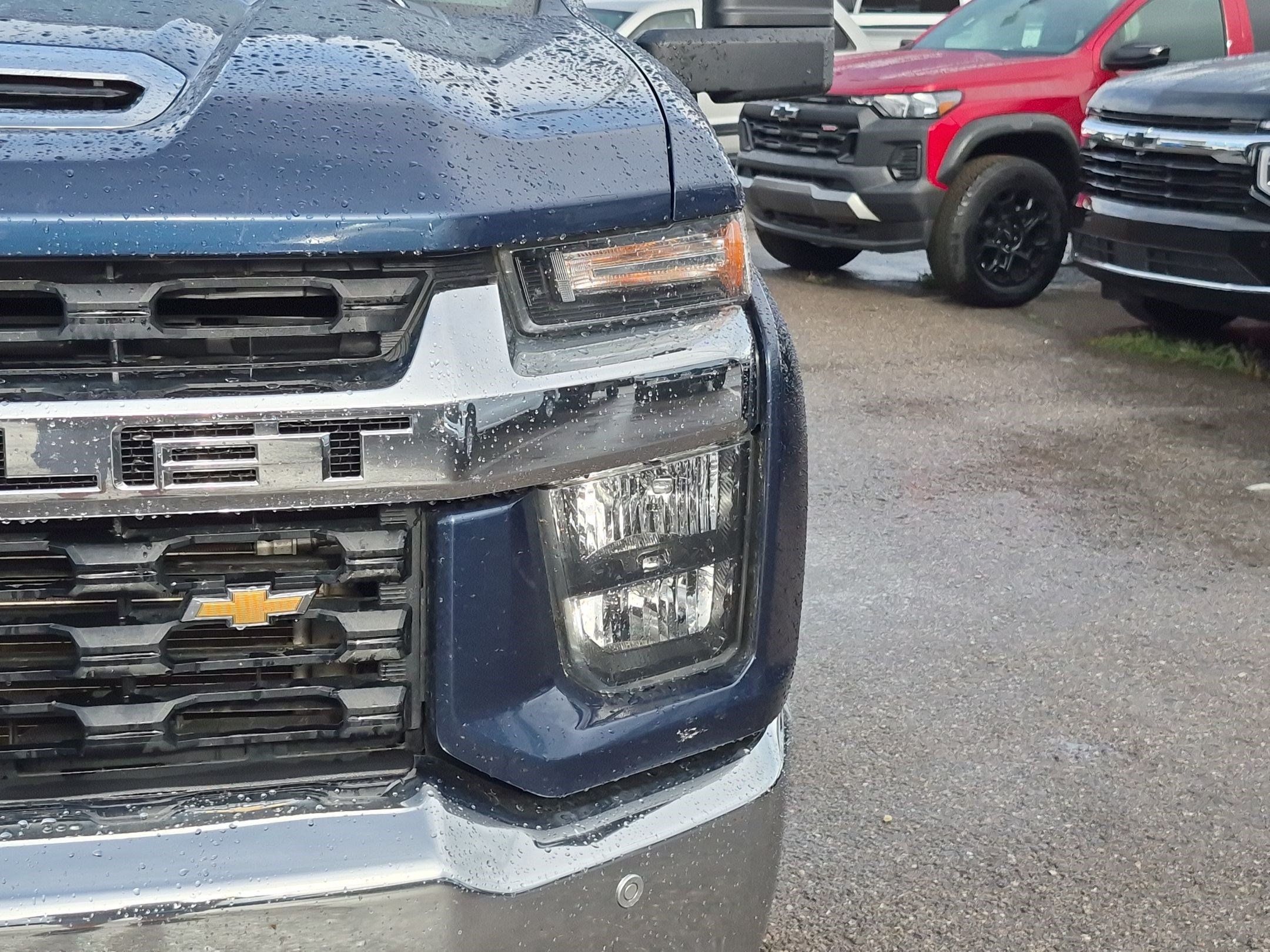 Used 2022 Chevrolet Silverado 3500 LT w/ Convenience Package AWD/4WD image 10