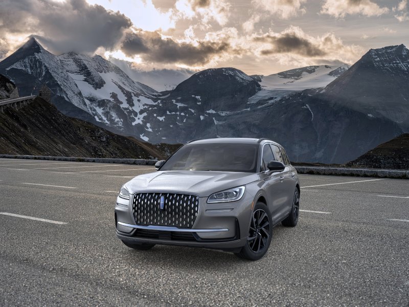 New 2026 Lincoln Corsair Grand Touring image 2