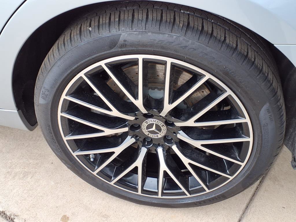 New 2024 Mercedes-Benz S 500 4MATIC image 13