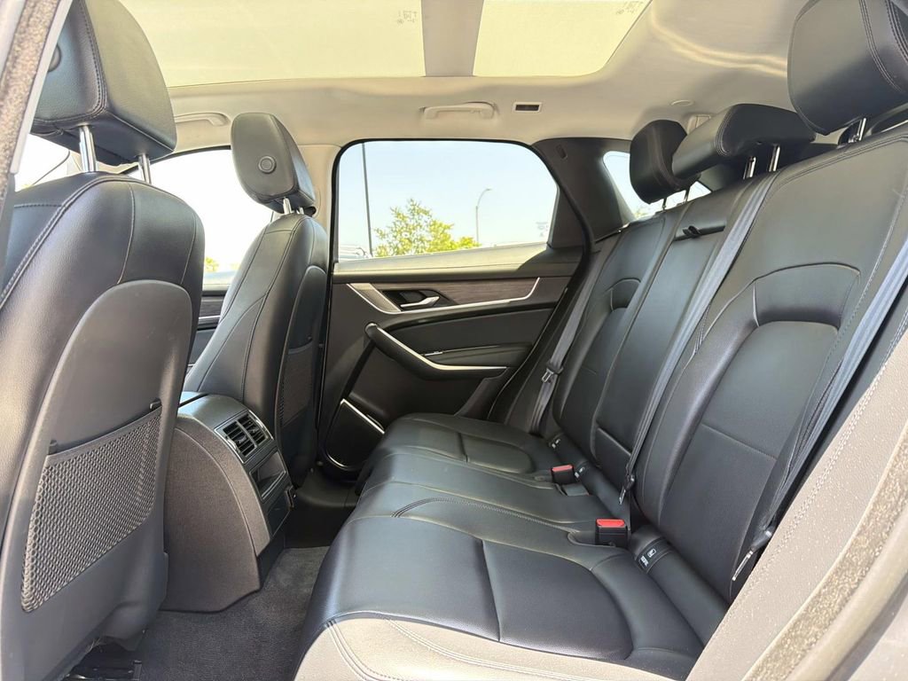 Used 2021 Jaguar F-PACE AWD/4WD image 18