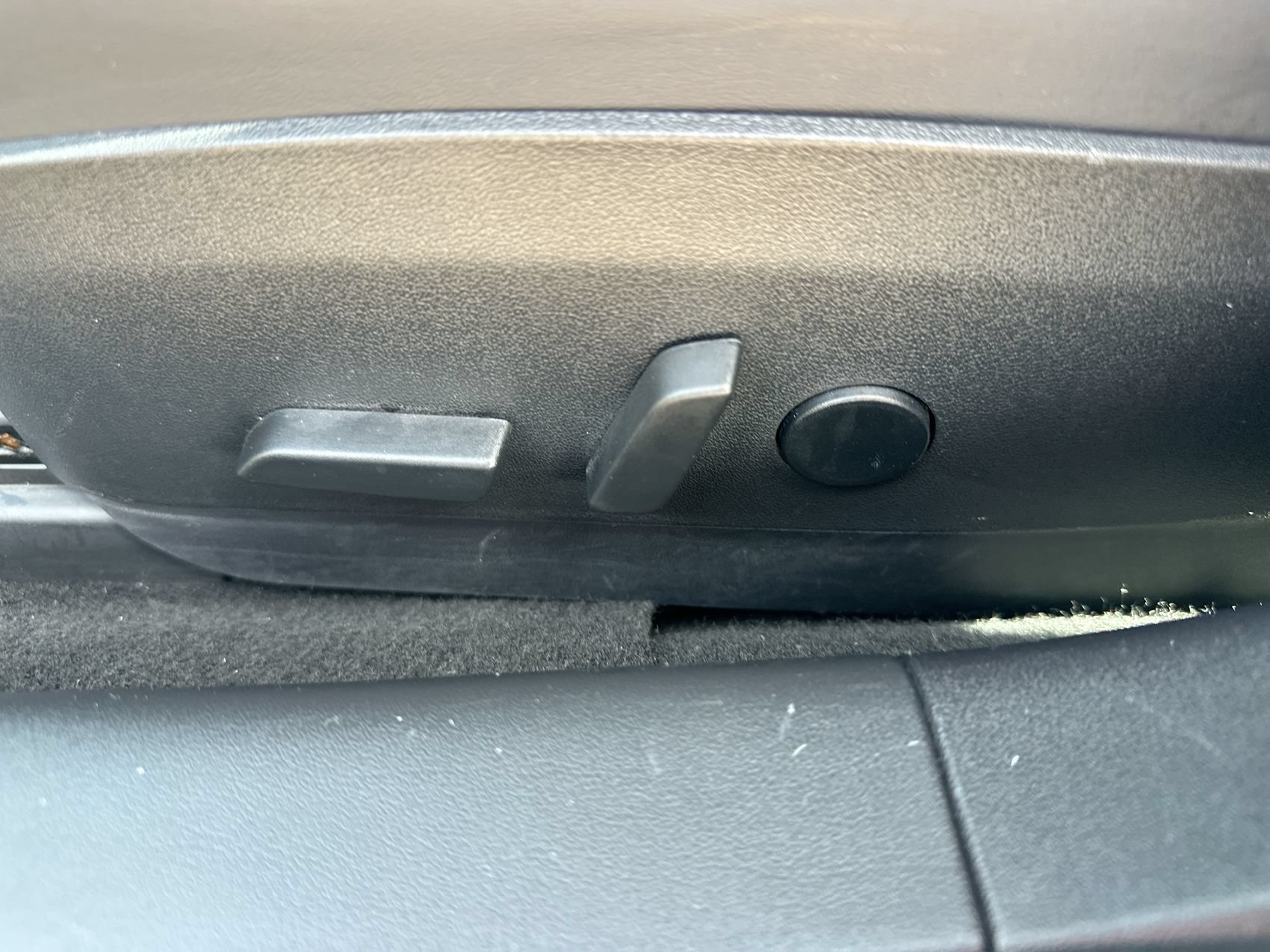 Used 2018 Tesla Model 3 Long Range RWD image 12