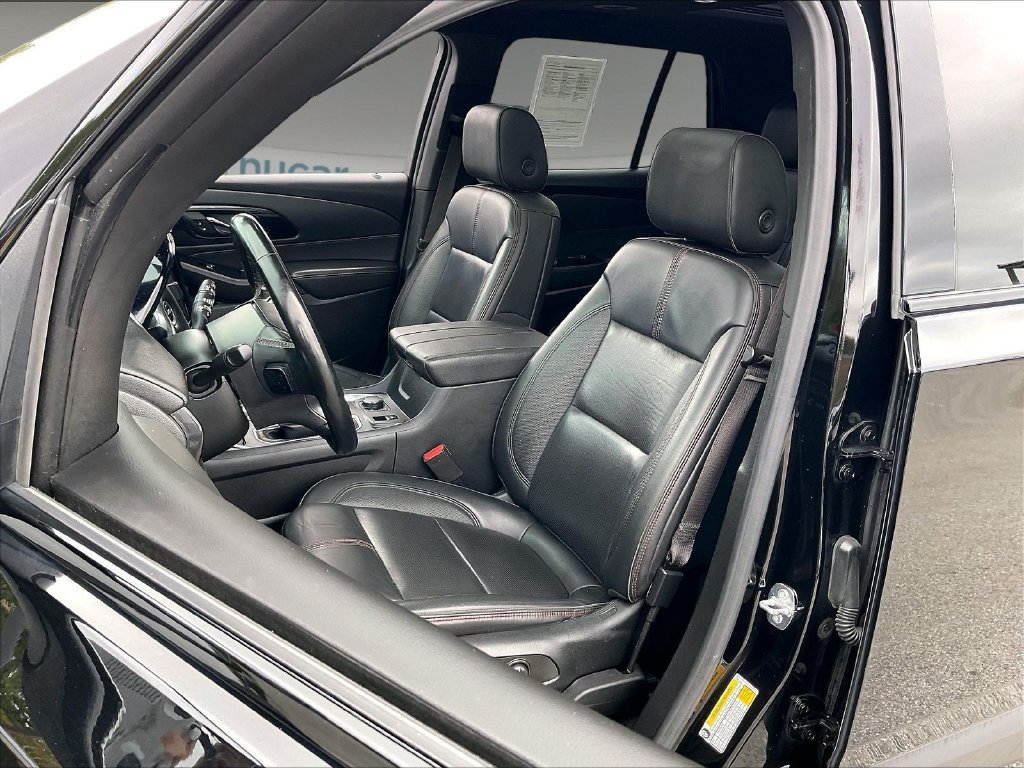 Used 2023 Chevrolet Traverse RS AWD/4WD image 9