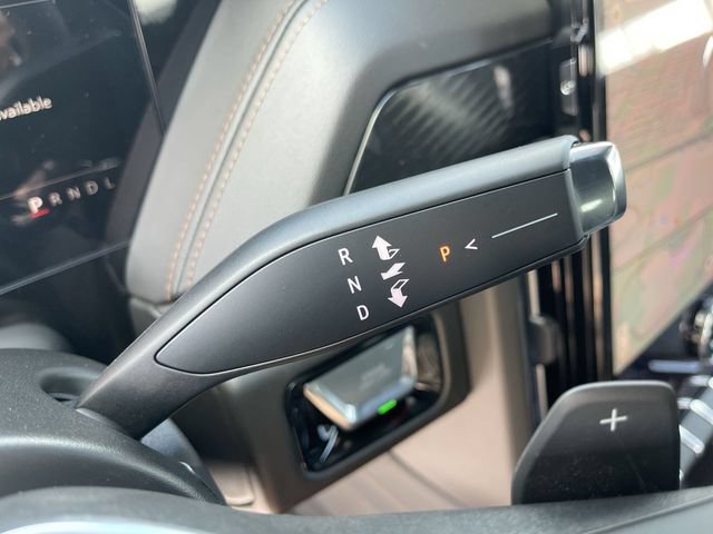 New 2026 GMC Yukon AT4 w/ AT4 Premium Plus Package AWD/4WD image 20