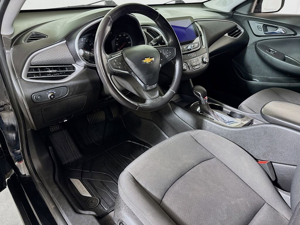 Used 2021 Chevrolet Malibu RS w/ LPO, Floor Liner Package FWD image 7