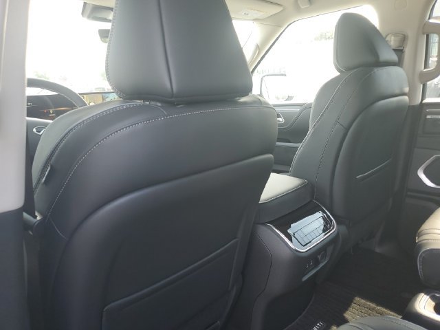 New 2027 INFINITI QX80 Luxe w/ Cargo Package AWD/4WD image 18