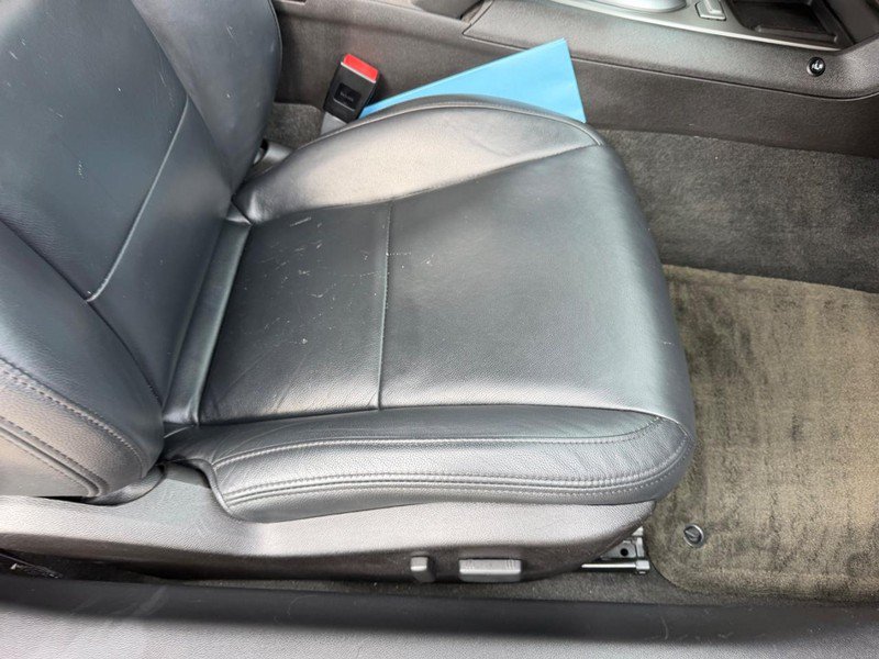 Used 2015 Chevrolet Camaro LT RWD image 15