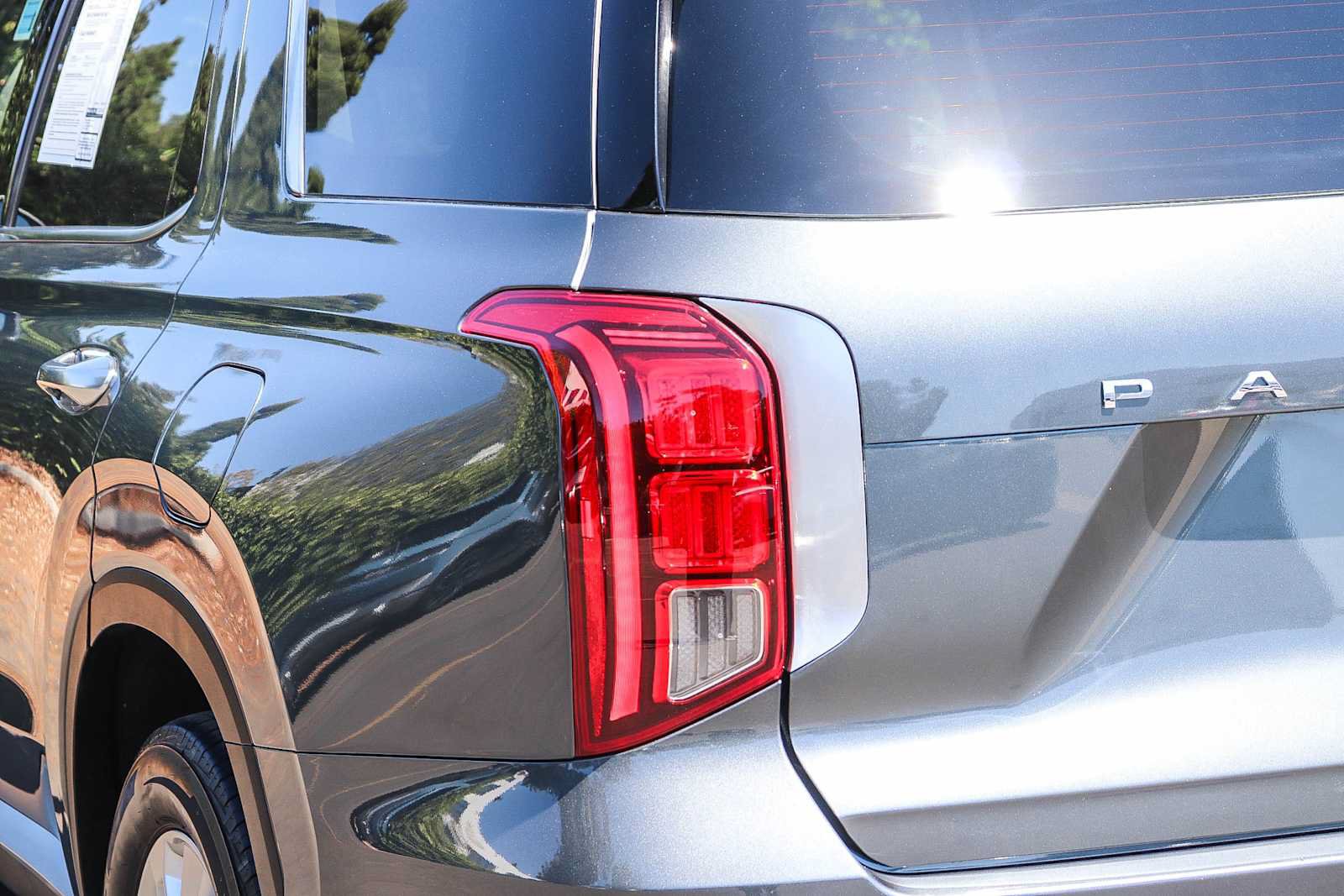 Used 2024 Hyundai Palisade SEL FWD image 9