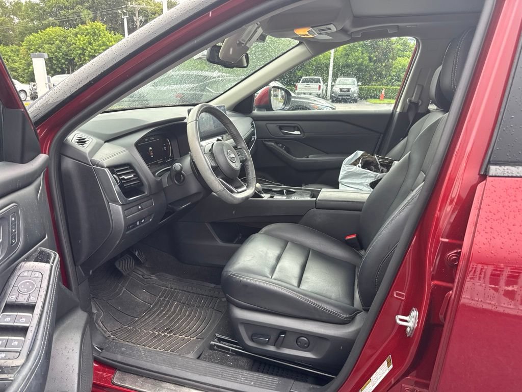 Certified 2024 Nissan Rogue SL w/ SL Premium Package FWD image 5
