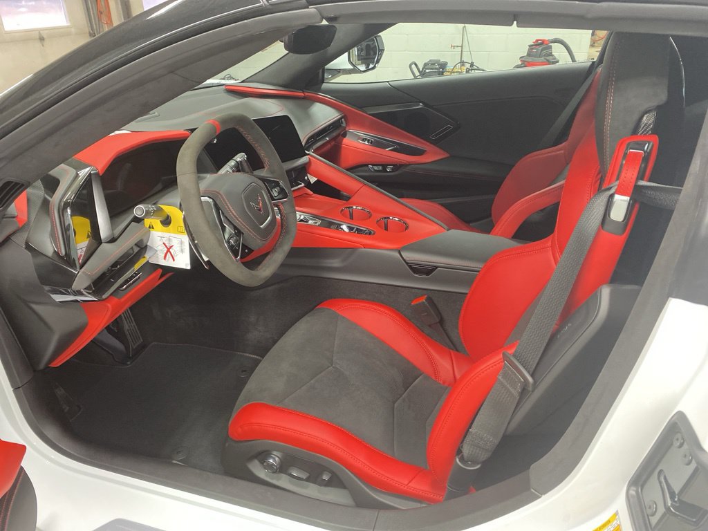 Used 2026 Chevrolet Corvette Stingray Premium Conv w/ Z51 Performance Package RWD image 17