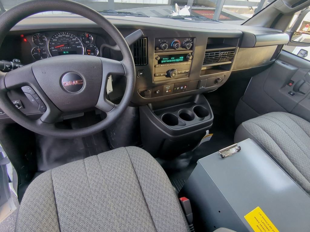 New 2025 GMC Savana 2500 w/ Driver Convenience Package image 21