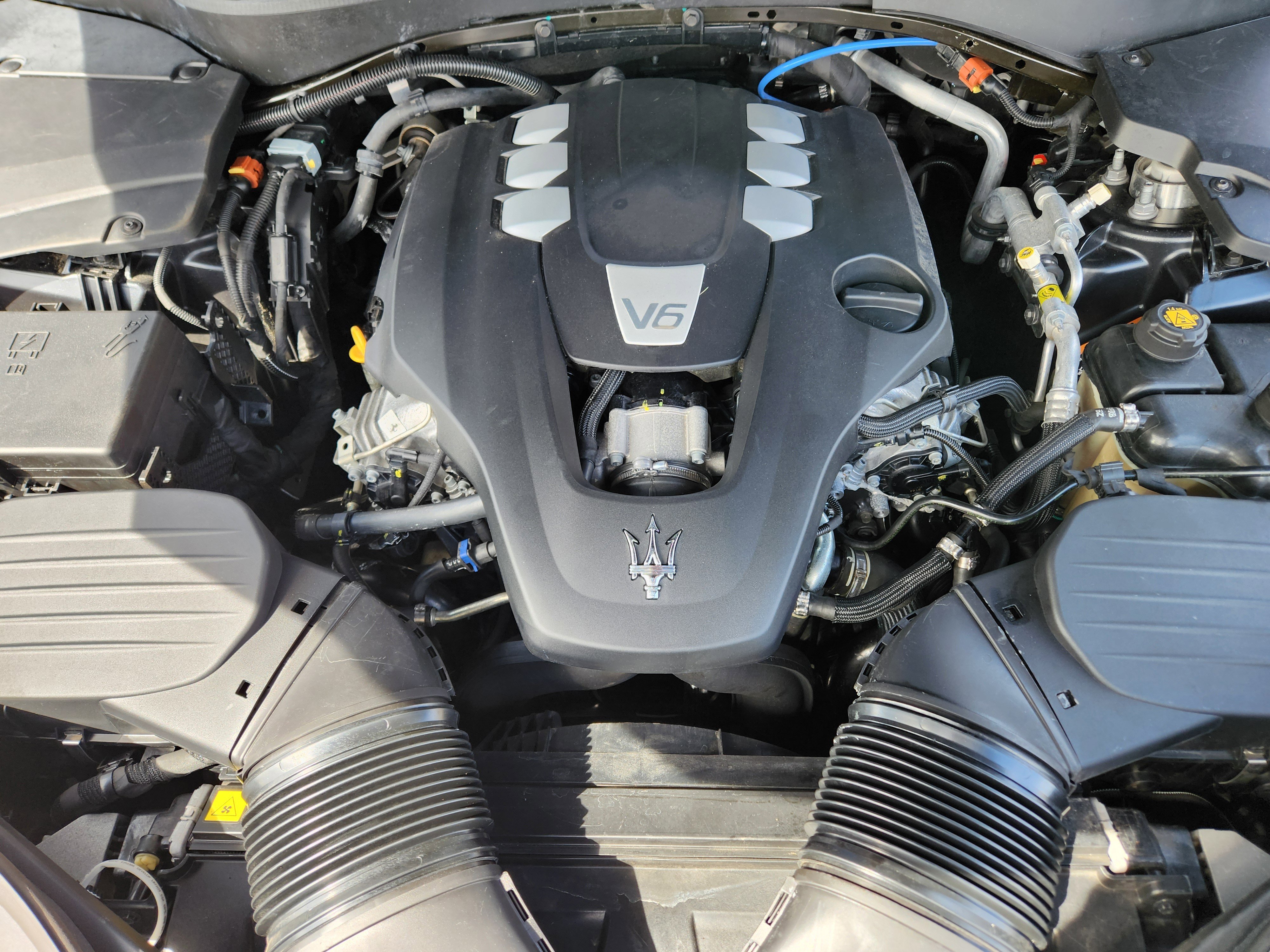 Used 2023 Maserati Levante GT image 12