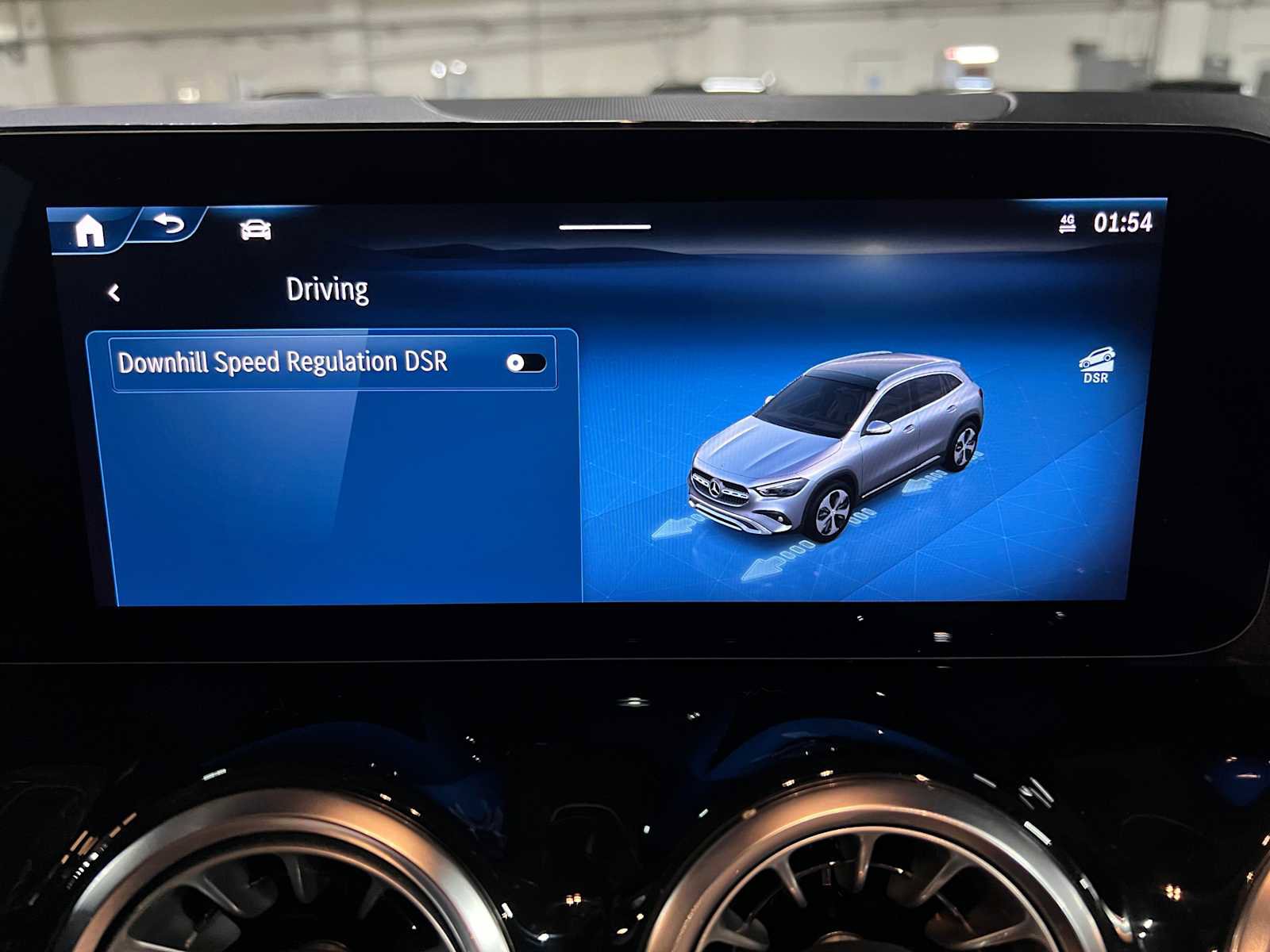 Certified 2025 Mercedes-Benz GLA 250 4MATIC image 33