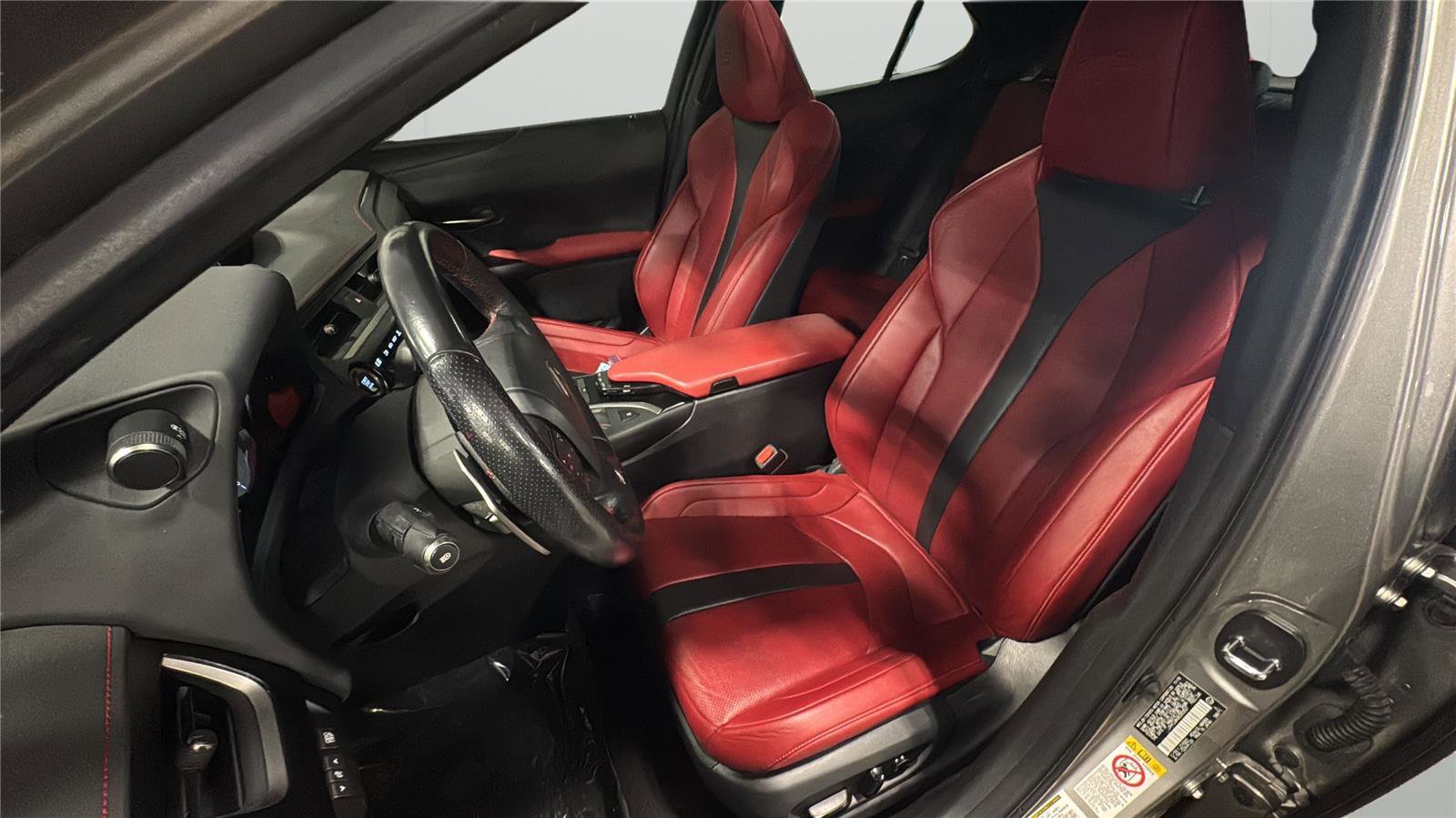 Used 2019 Lexus UX 200 F Sport w/ F Sport Premium Package image 9