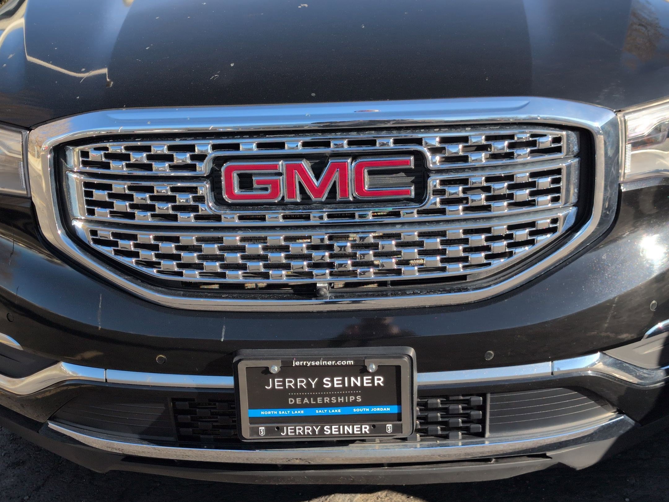 Used 2017 GMC Acadia Denali w/ Technology Package image 9