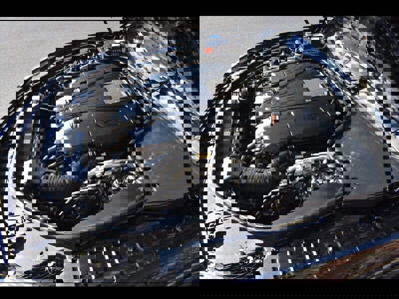 Used 2015 Mercedes-Benz SL 550 w/ Driver Assistance Package image 36