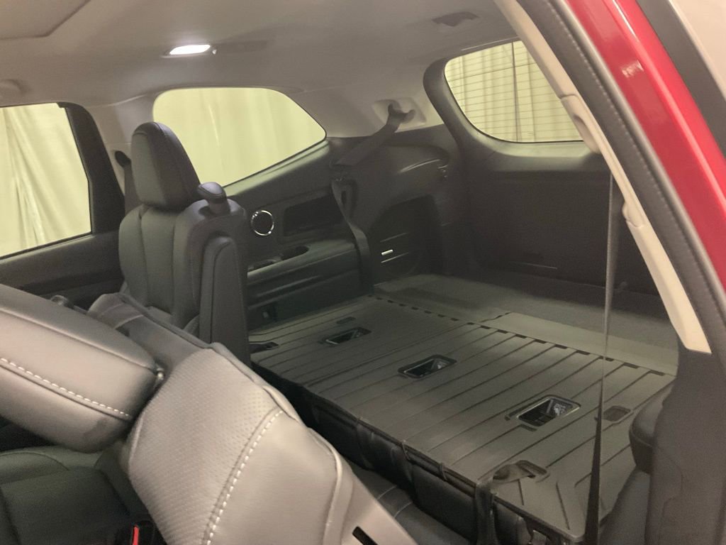 Certified 2025 Subaru Ascent Limited image 31