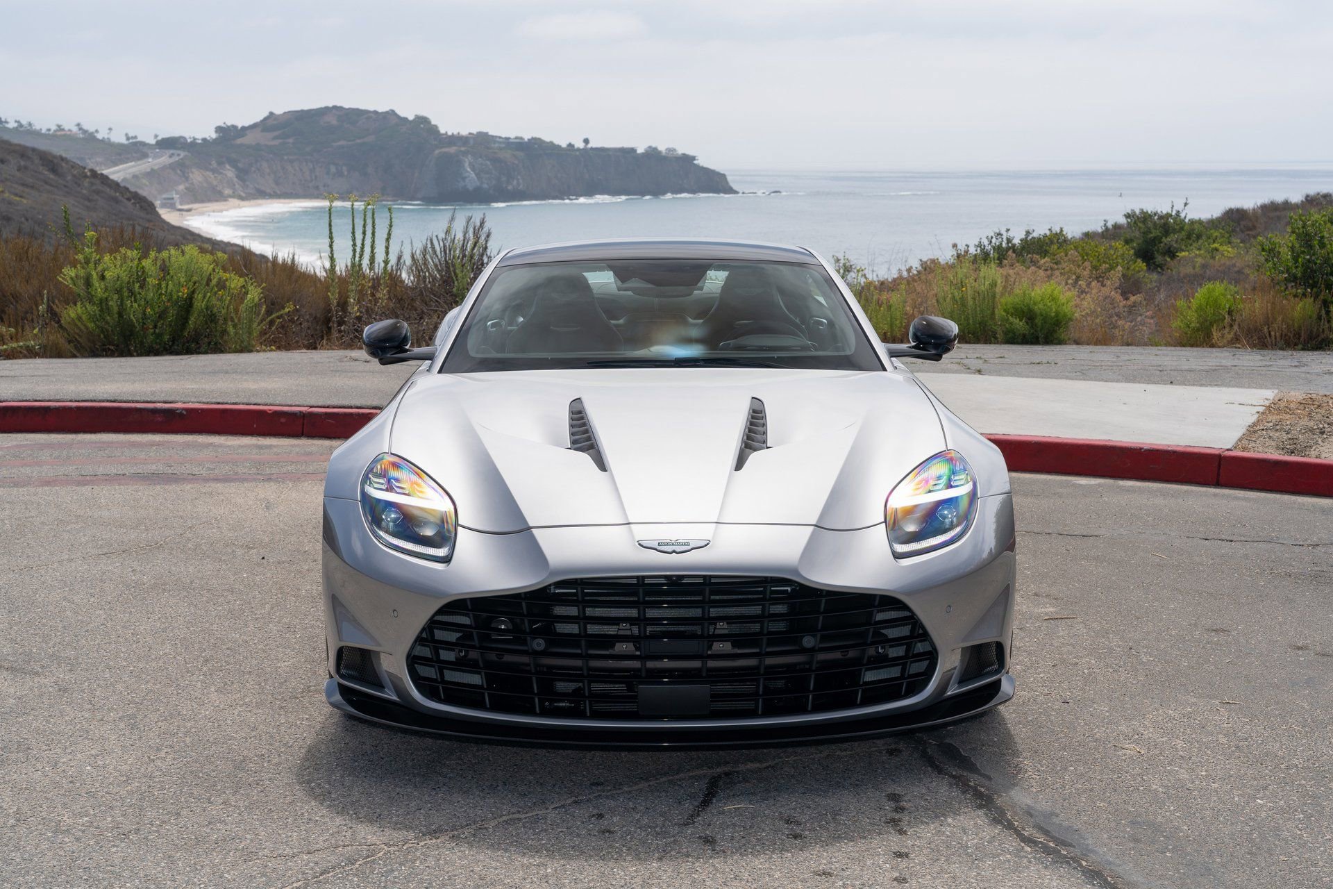 Used 2026 Aston Martin Vanquish RWD image 5