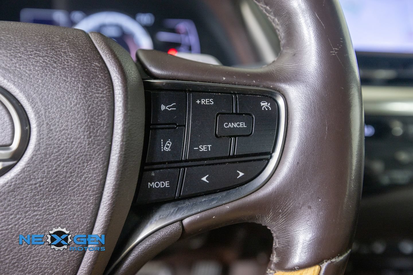 Used 2019 Lexus ES 350 w/ Accessory Package FWD image 15