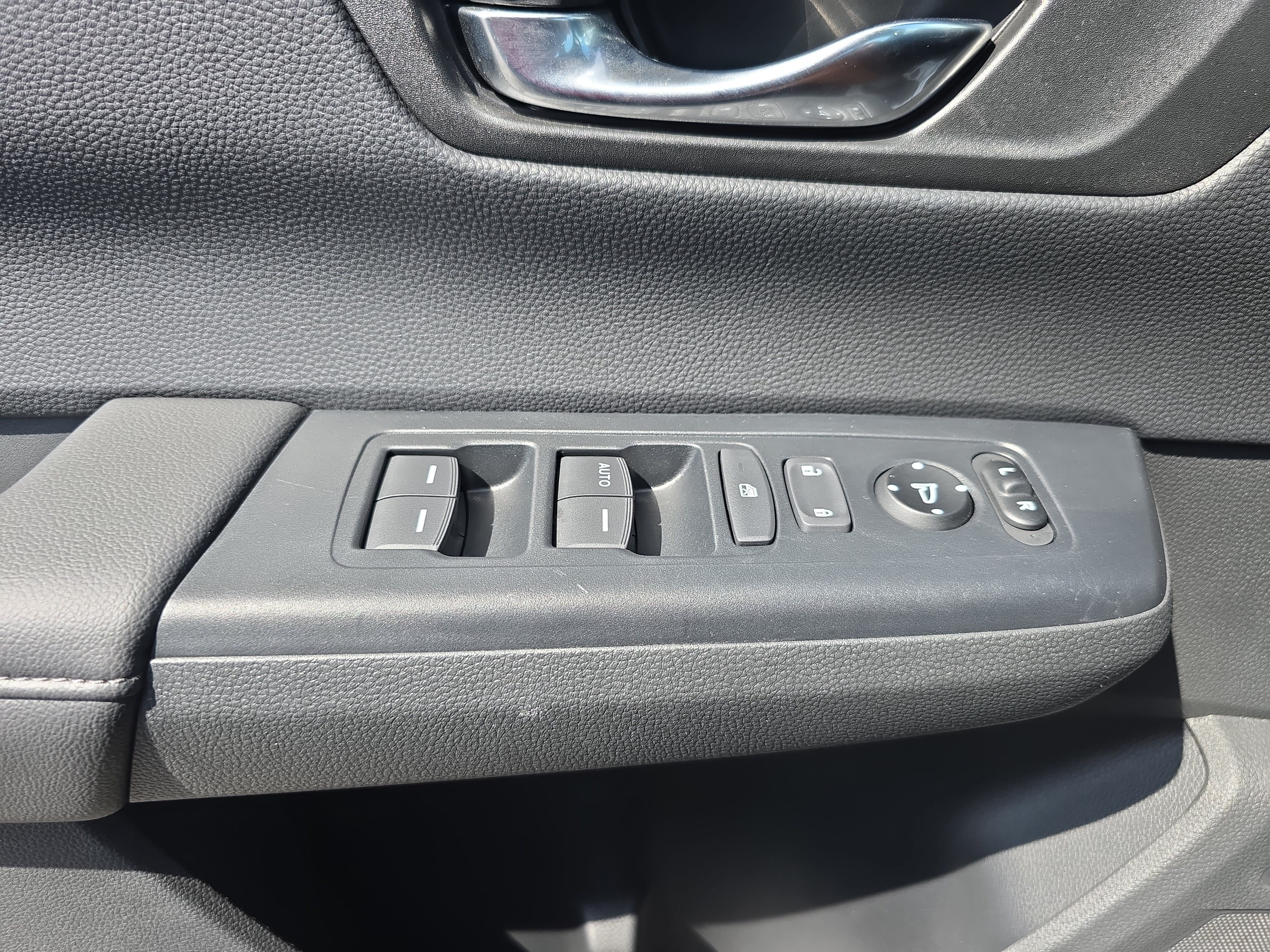 Used 2024 Honda CR-V LX image 24