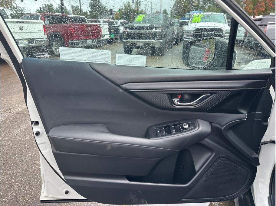 Used 2022 Subaru Outback Premium image 15
