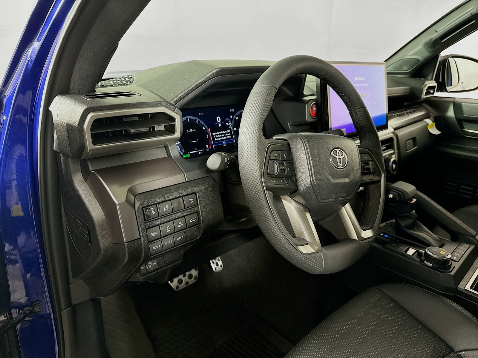Used 2025 Toyota Tacoma TRD Sport w/ TRD Sport Premium Package AWD/4WD image 6