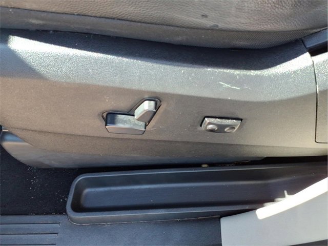 Used 2019 Dodge Grand Caravan SXT image 12