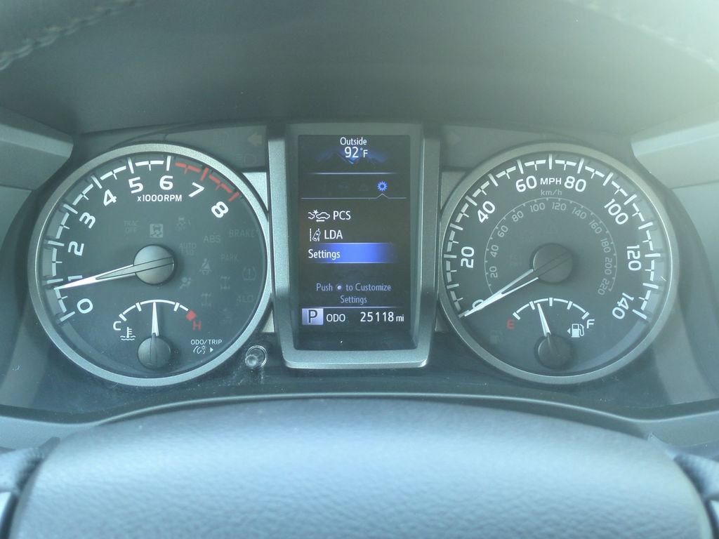 Used 2021 Toyota Tacoma TRD Sport w/ Technology Package AWD/4WD image 20